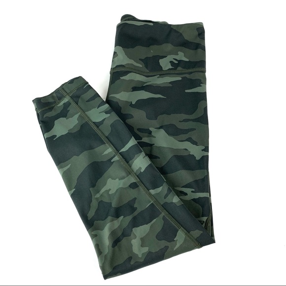 Athleta Ultimate Stash Pocket 7/8 Tight SP - Picture 1 of 9